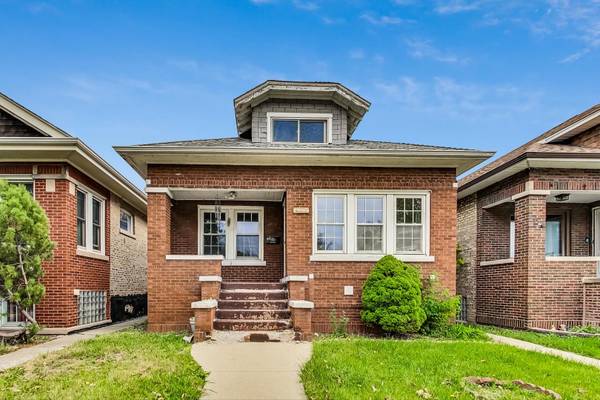 1445 East AVE, Berwyn, IL 60402