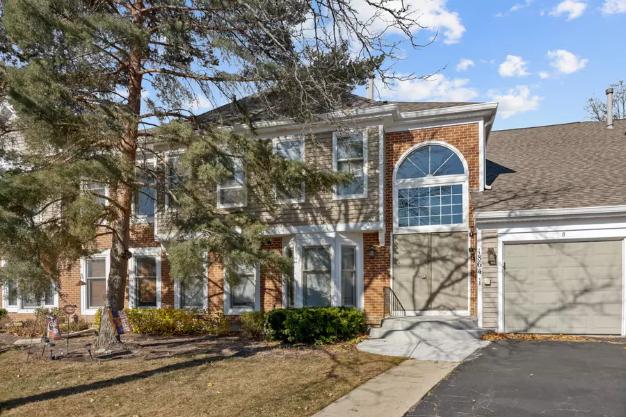 1864 Fox Run DR #A, Elk Grove Village, IL 60007