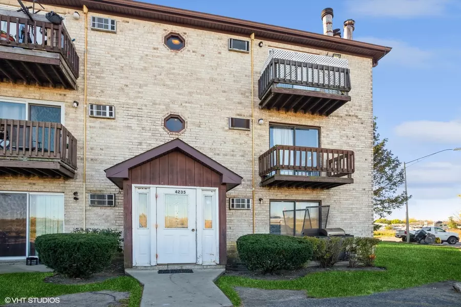 4235 Jennifer LN #3B, Arlington Heights, IL 60004