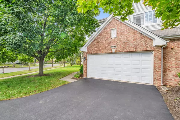 Hoffman Estates, IL 60192,6098 Halloran LN