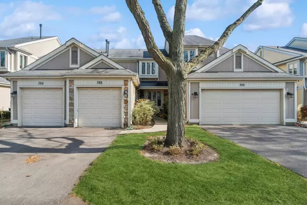 388 Kildeer LN, Deerfield, IL 60015