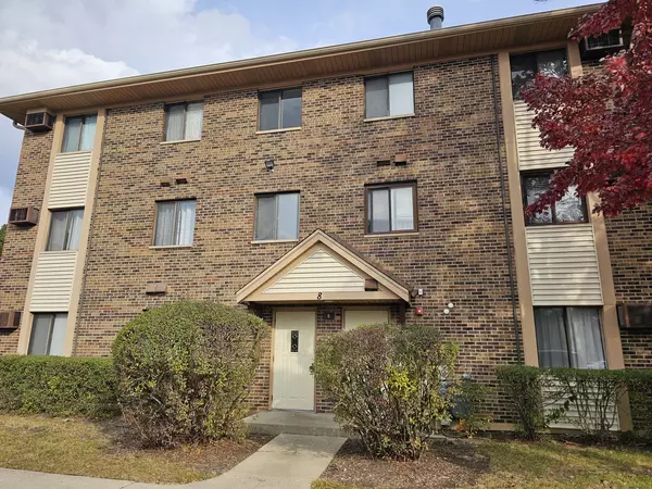 8 Parkside CT #11, Vernon Hills, IL 60061