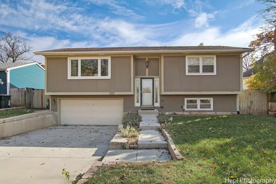 1529 N Lake Shore DR, Round Lake Beach, IL 60073