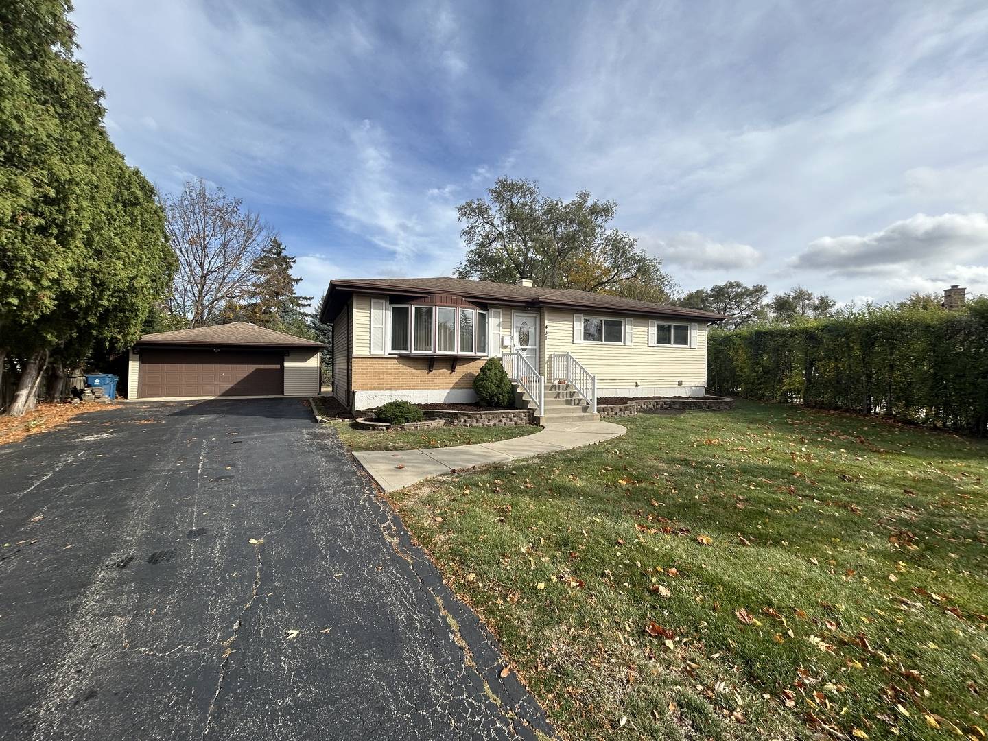 431 S Cherry Hill CT, Addison, IL 60101