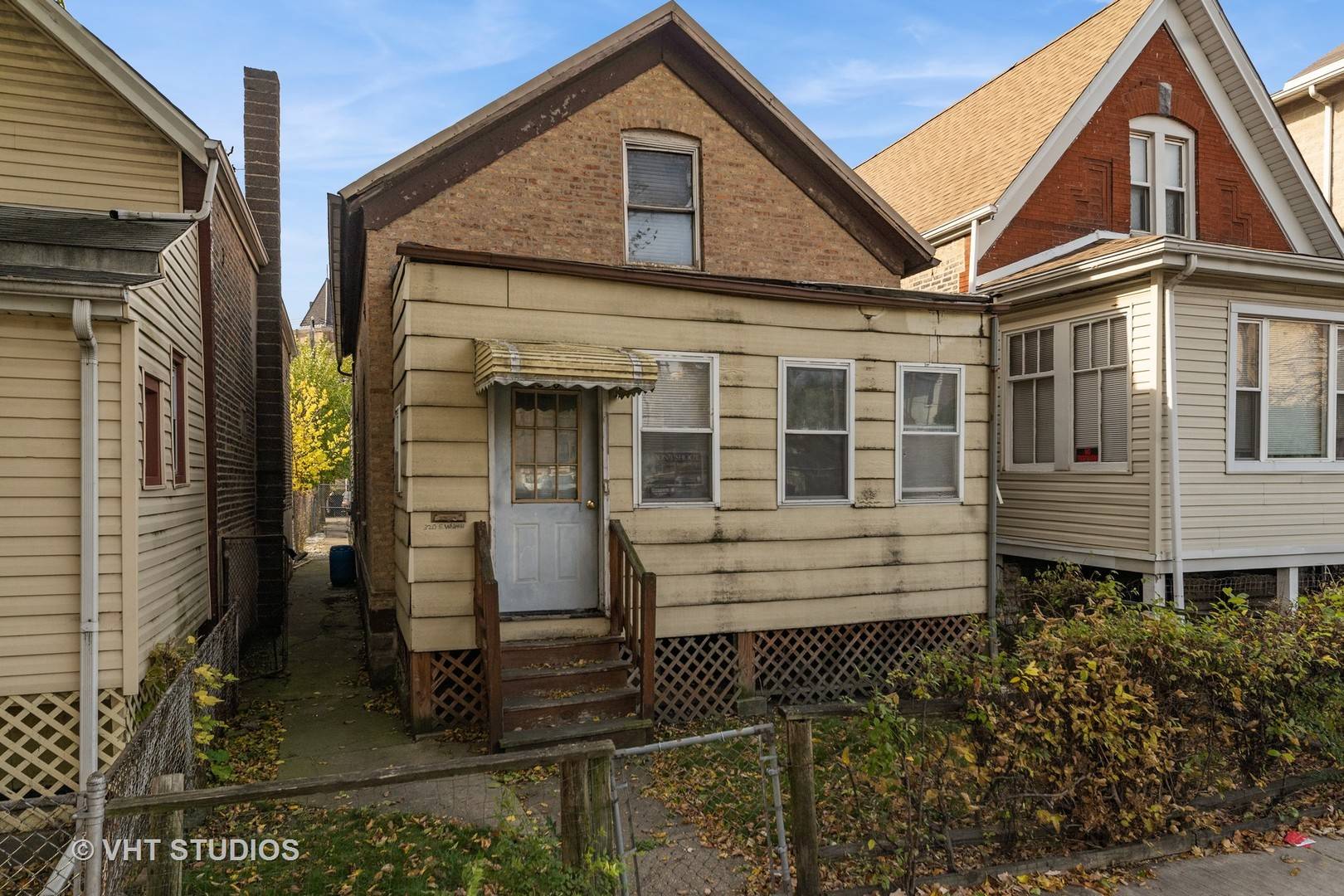 320 S Whipple ST, Chicago, IL 60612