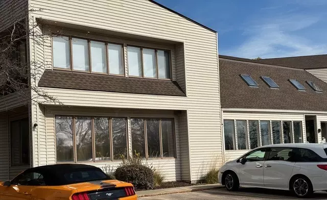 Rockford, IL 61107,6006 Strathmoor DR #8