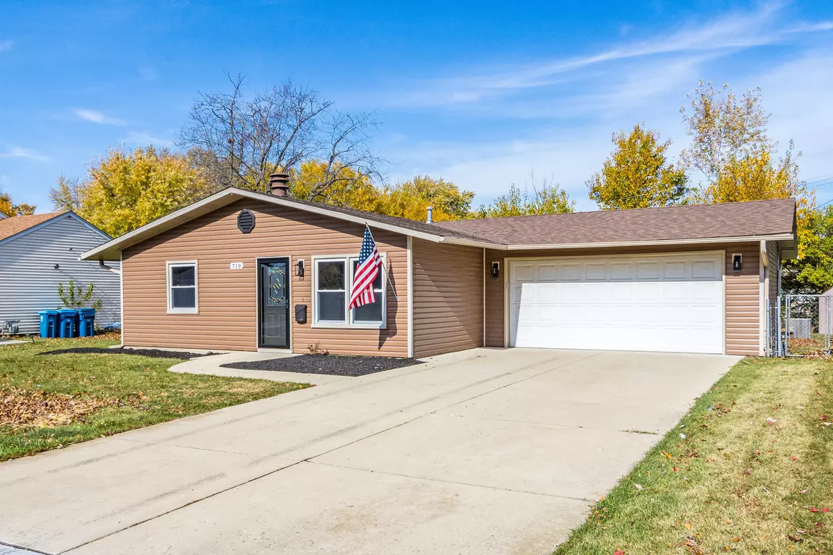 Aurora, IL 60506,719 Cedardale PL