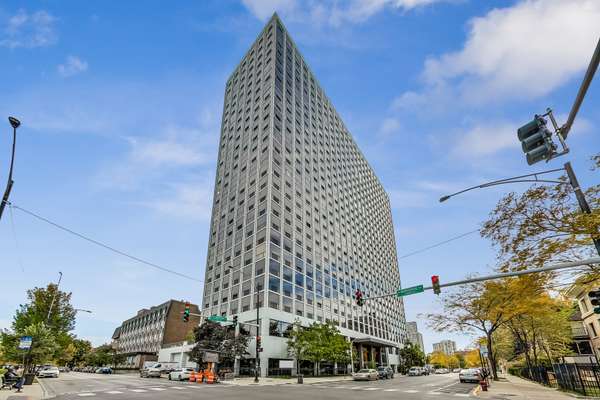 4343 N Clarendon AVE #708, Chicago, IL 60613