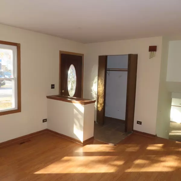 Lake In The Hills, IL 60156,105 Quail Run