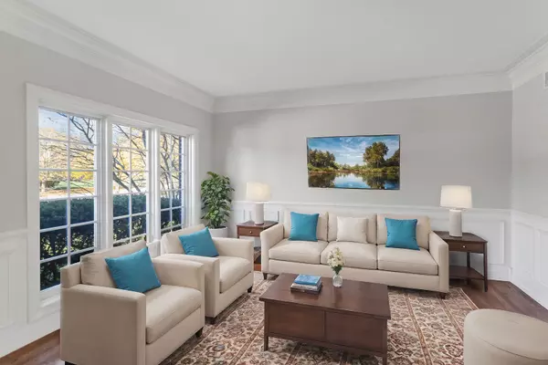 Geneva, IL 60134,746 Fox Run DR