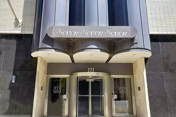 777 N Michigan AVE #3405, Chicago, IL 60611