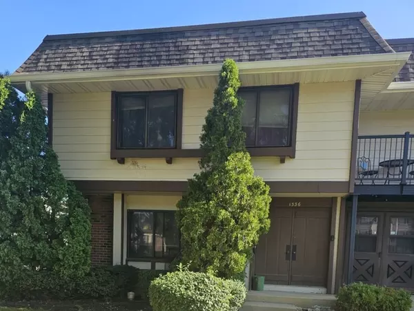 1336 Court O ST, Hanover Park, IL 60133