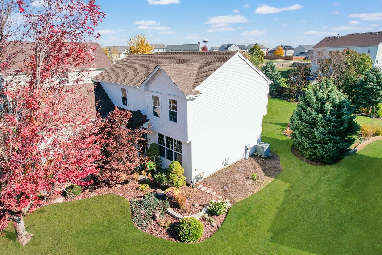 Yorkville, IL 60560,2466 Waverly CIR