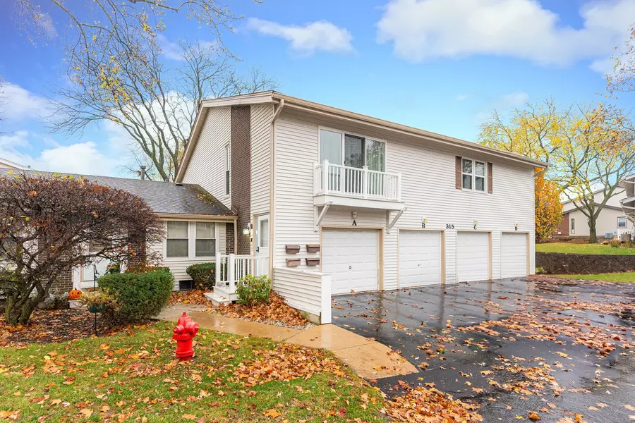 315 Indiana CT #D, Bloomingdale, IL 60108