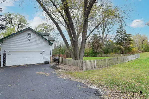 Antioch, IL 60002,40024 N Circle AVE