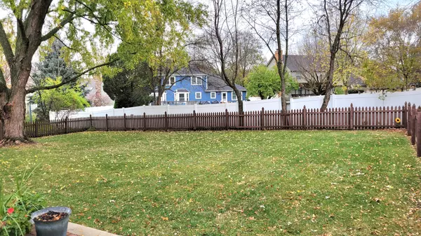 Naperville, IL 60565,751 Arlington AVE
