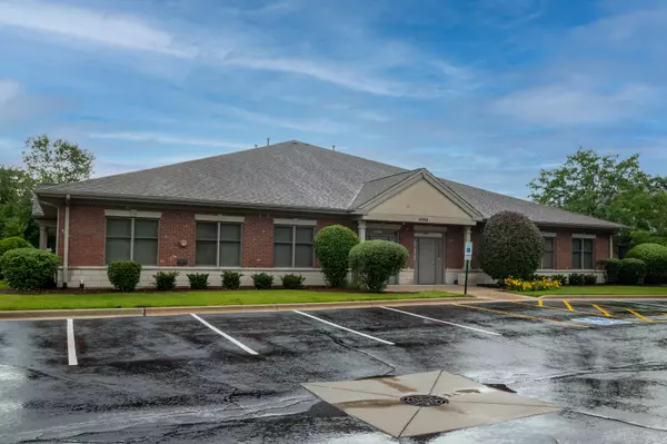 16624 W 159th ST, Lockport, IL 60441
