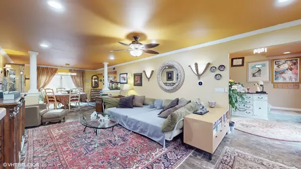 Highland Park, IL 60035,704 Lorraine CIR
