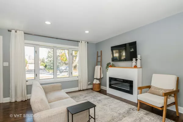 Lombard, IL 60148,177 W Hickory RD