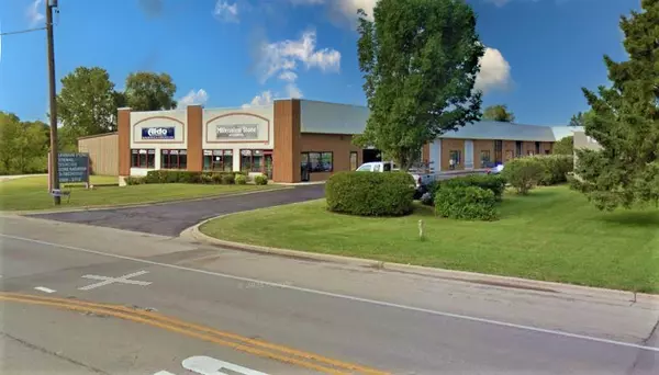 2304 S Eastwood DR, Woodstock, IL 60098