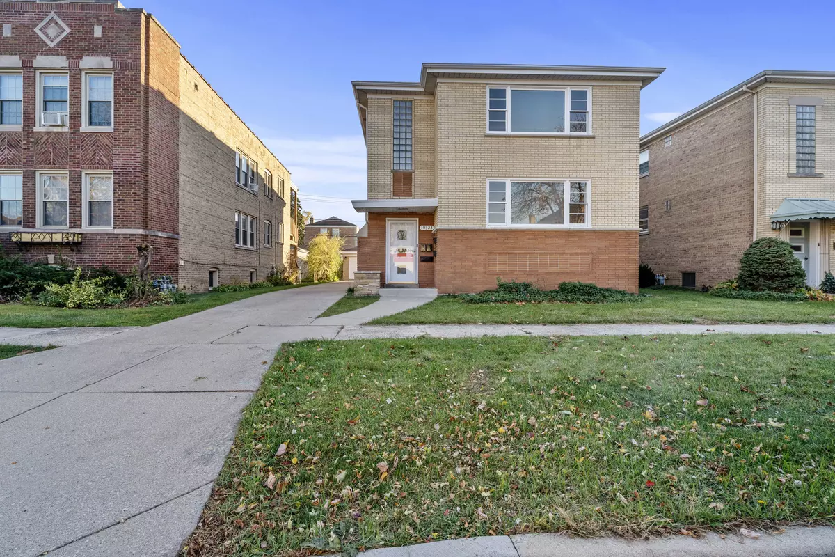 Westchester, IL 60154,10323 Elizabeth ST