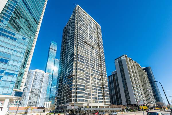 360 E RANDOLPH ST #2102, Chicago, IL 60601