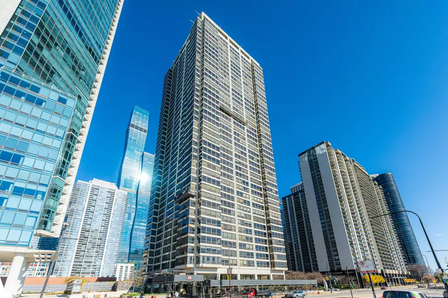 360 E RANDOLPH ST #2102, Chicago, IL 60601