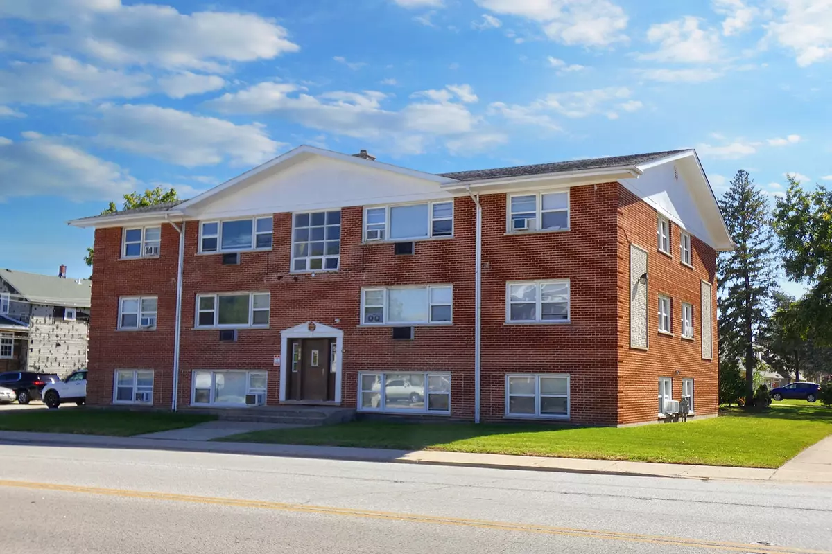 Lyons, IL 60534,7821 43rd ST