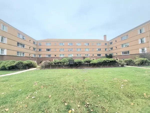 1100 N Harlem AVE #1, River Forest, IL 60305