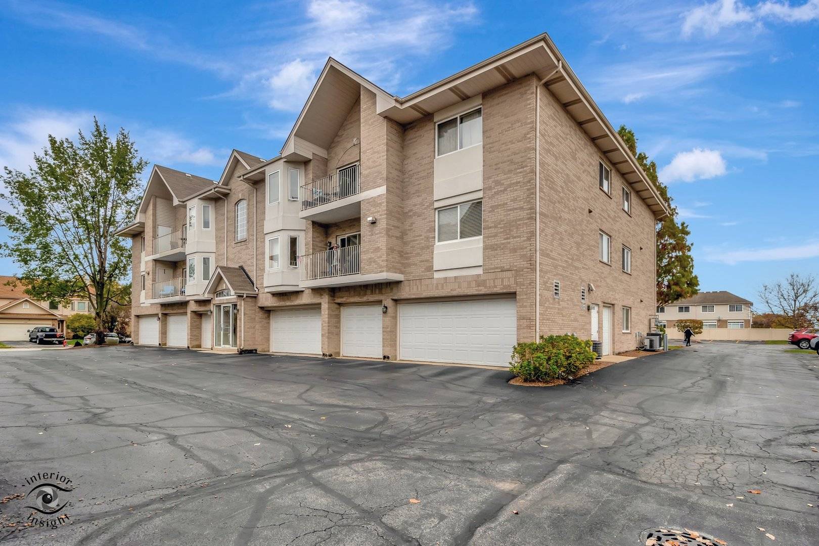 5311 W Mint Julip DR #302, Alsip, IL 60803