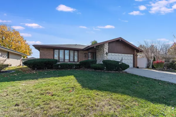 Oak Lawn, IL 60453,5633 W 100th PL