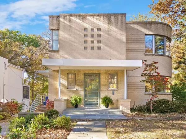 536 N Edgewood AVE, La Grange Park, IL 60526