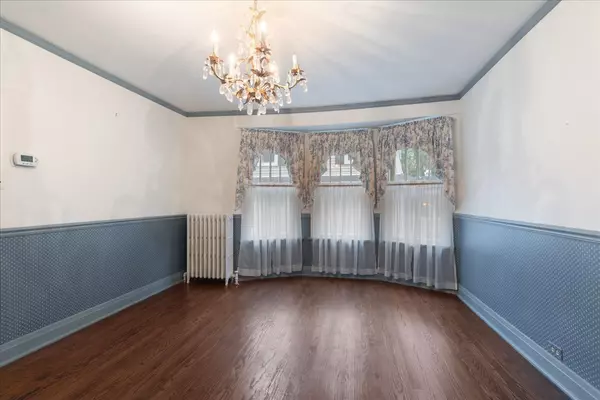 Glencoe, IL 60022,110 Linden AVE