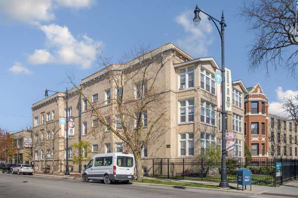 7600 N Sheridan RD #105, Chicago, IL 60626