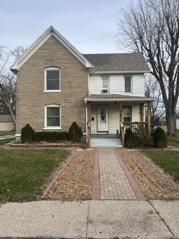 473 W DEWEY ST, St. Anne, IL 60964