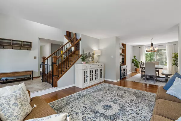 Batavia, IL 60510,1372 Crabapple CT