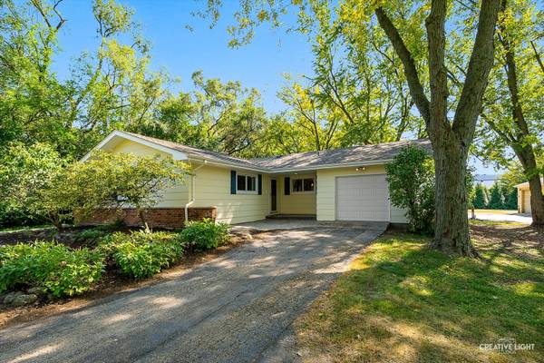 30W265 Estes ST, Naperville, IL 60563