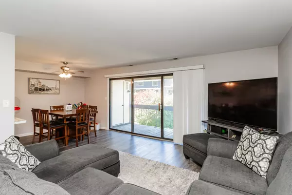 Westmont, IL 60559,5826 Doe CIR #1-5