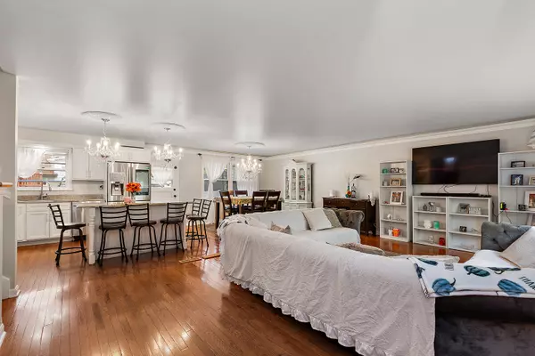 Glenwood, IL 60425,808 W Palm DR