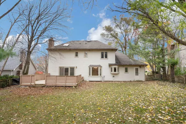 Naperville, IL 60565,2328 Remington DR
