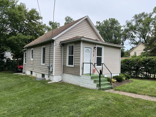 418 N Jackson ST, Waukegan, IL 60085