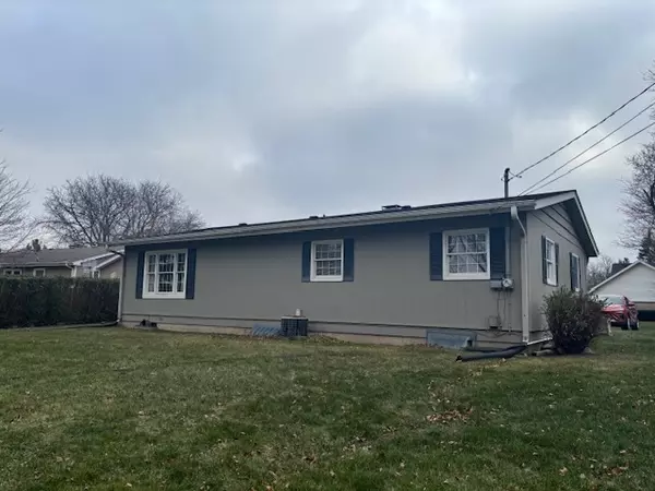 Dekalb, IL 60115,105 Warren PL