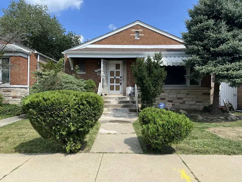 8155 S Essex AVE, Chicago, IL 60617