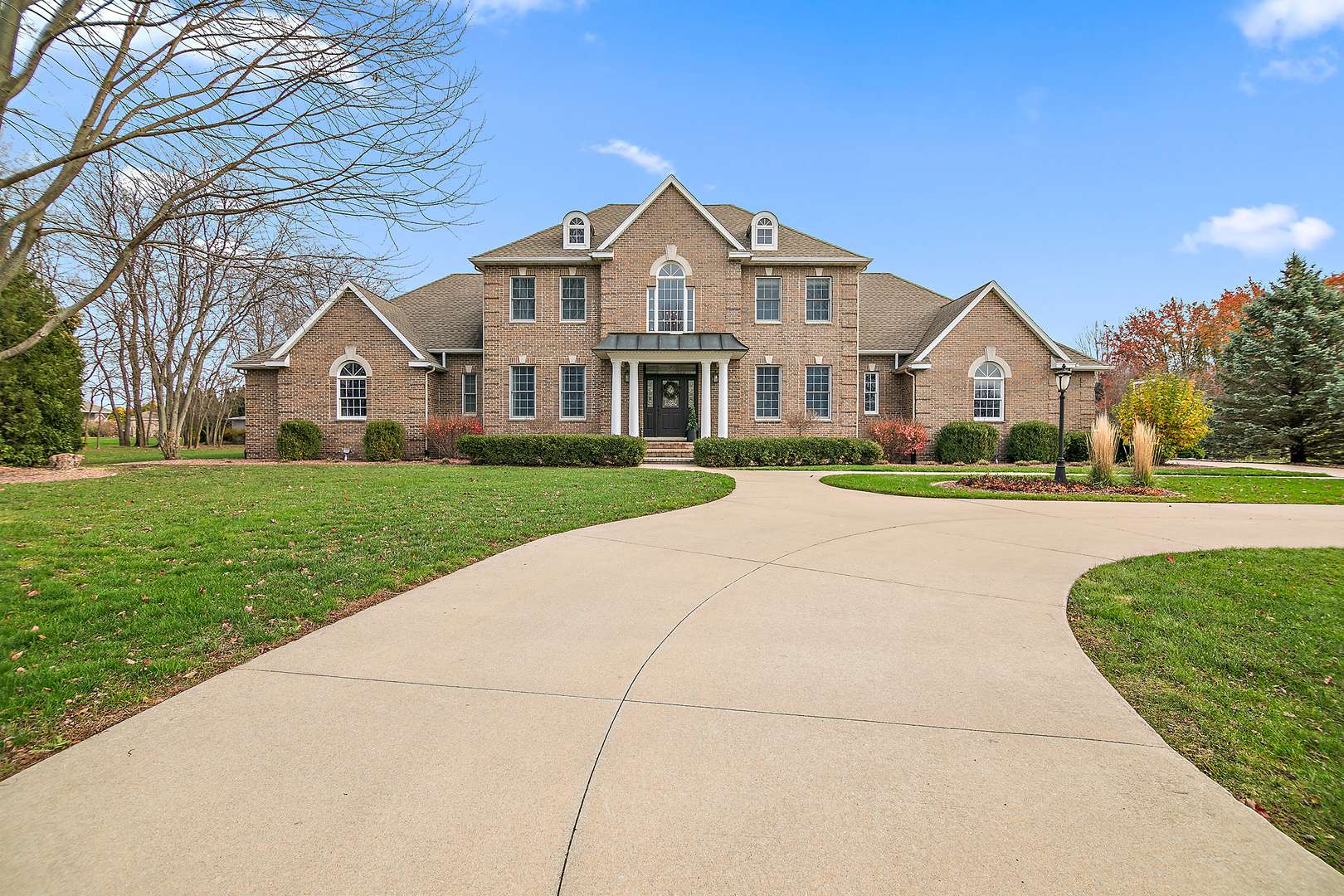 1092 Country LN, Bourbonnais, IL 60914
