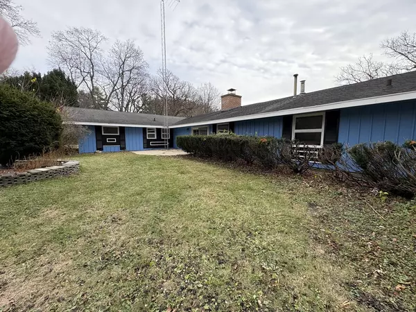 10591 E Kyte RD, Rochelle, IL 61068