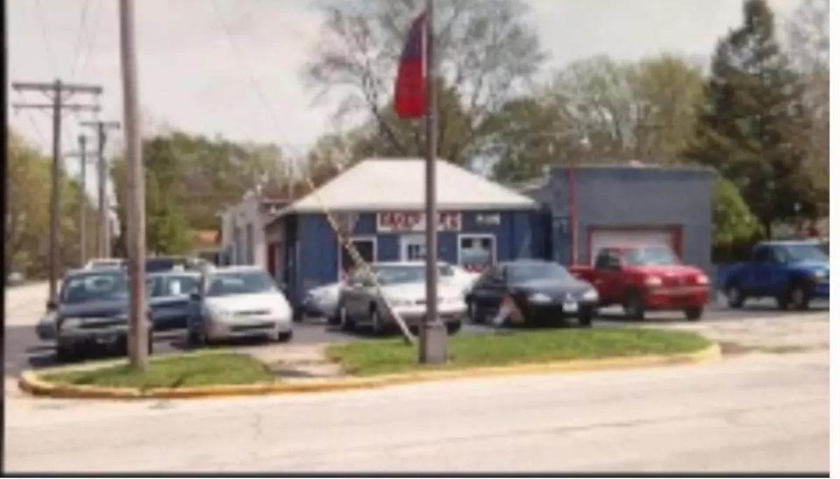 Momence, IL 60954,526 N Dixie HWY
