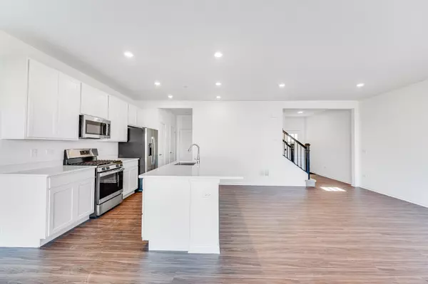 Volo, IL 60020,319 Red Oak CIR #0204
