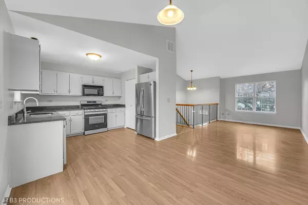 Joliet, IL 60431,3912 Brenton DR