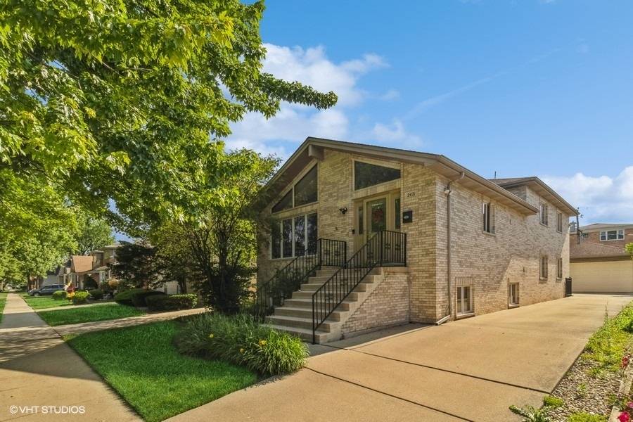 2421 N 79th AVE, Elmwood Park, IL 60707