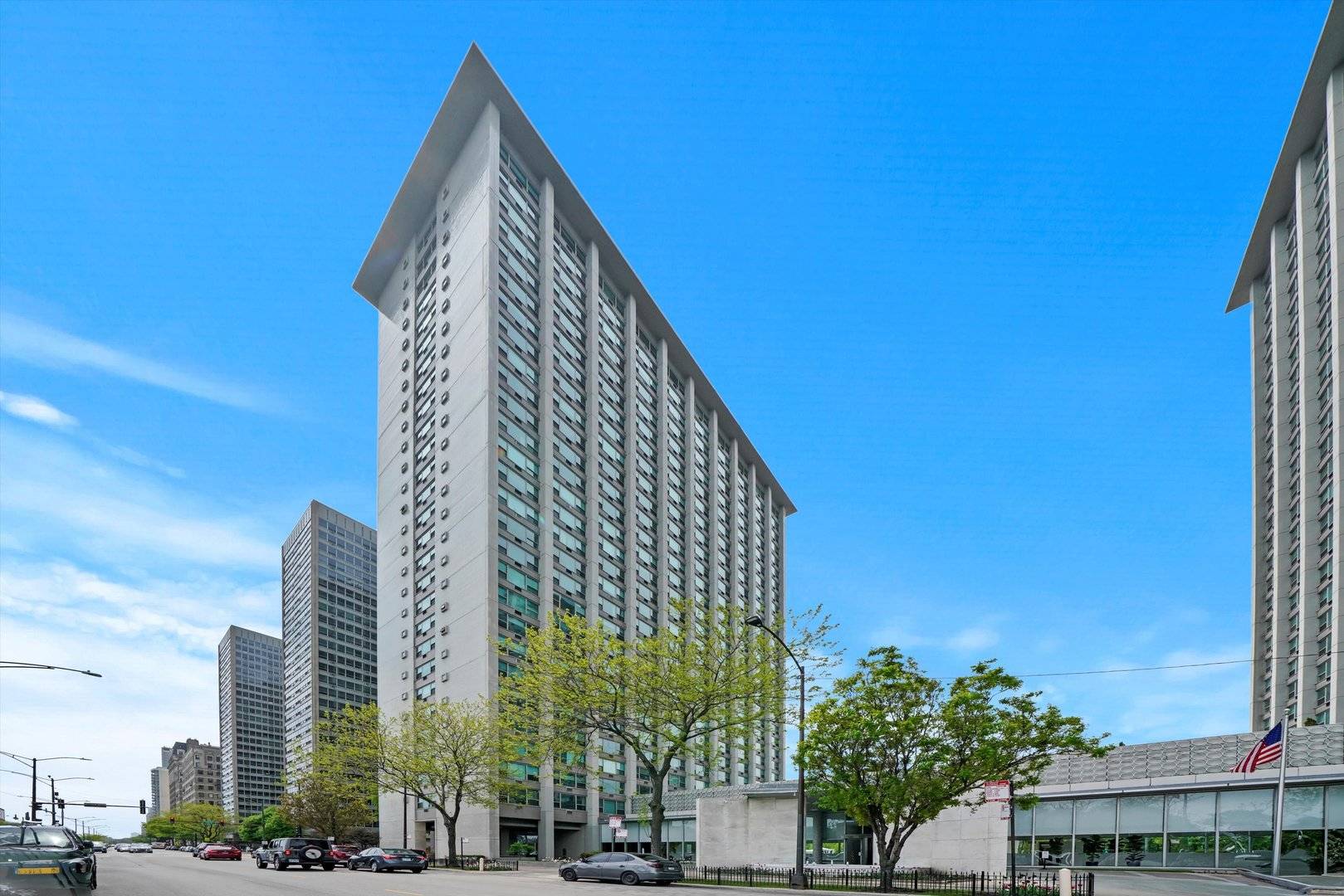 3600 N Lake Shore DR #907, Chicago, IL 60613